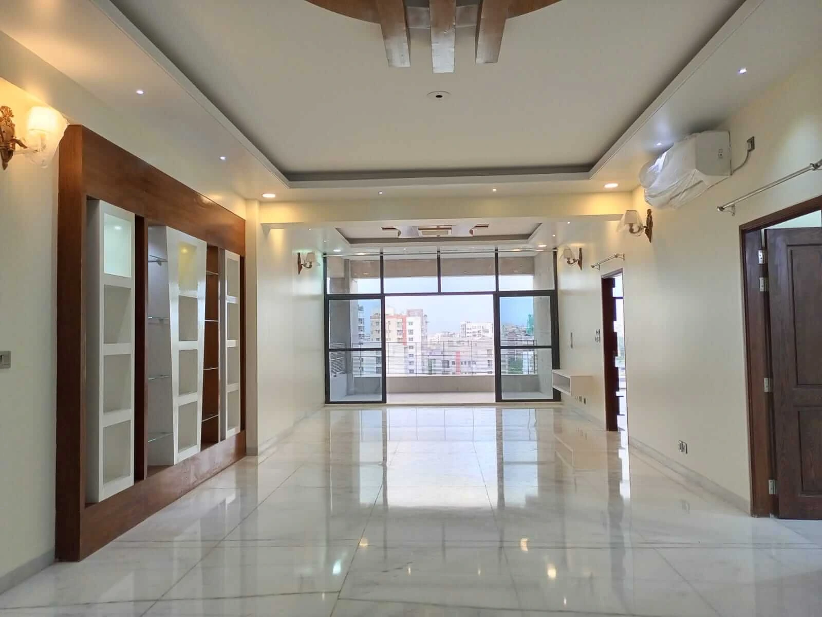 Villa on Hollywood Boulevard