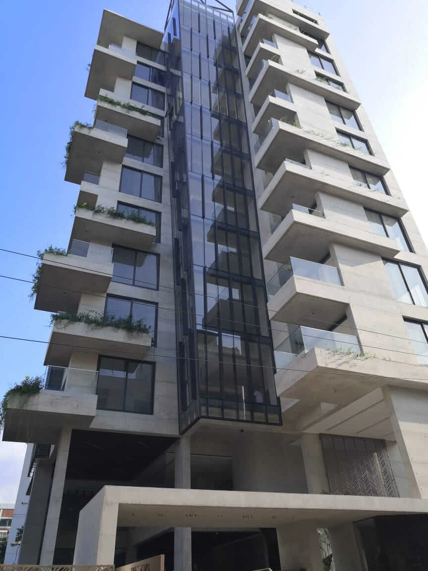 Villa on Hollywood Boulevard