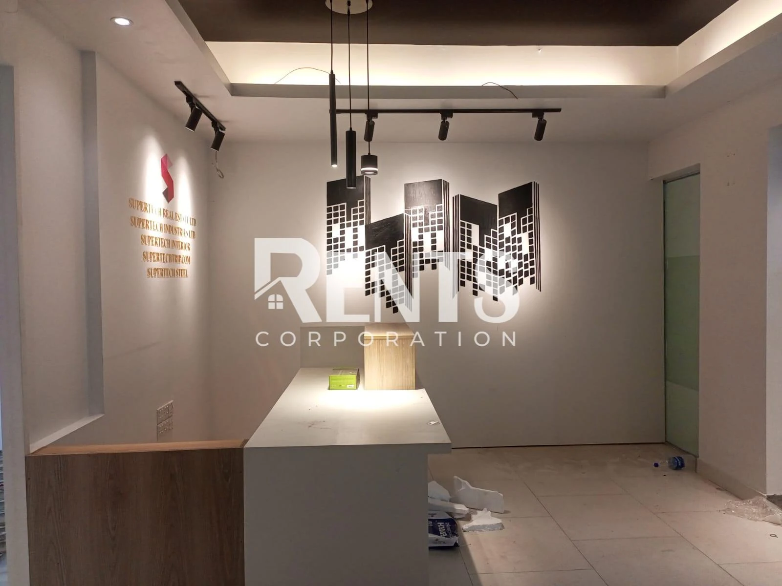 Villa on Hollywood Boulevard