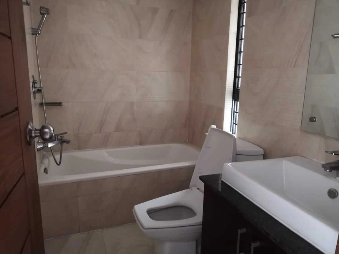 Villa on Hollywood Boulevard