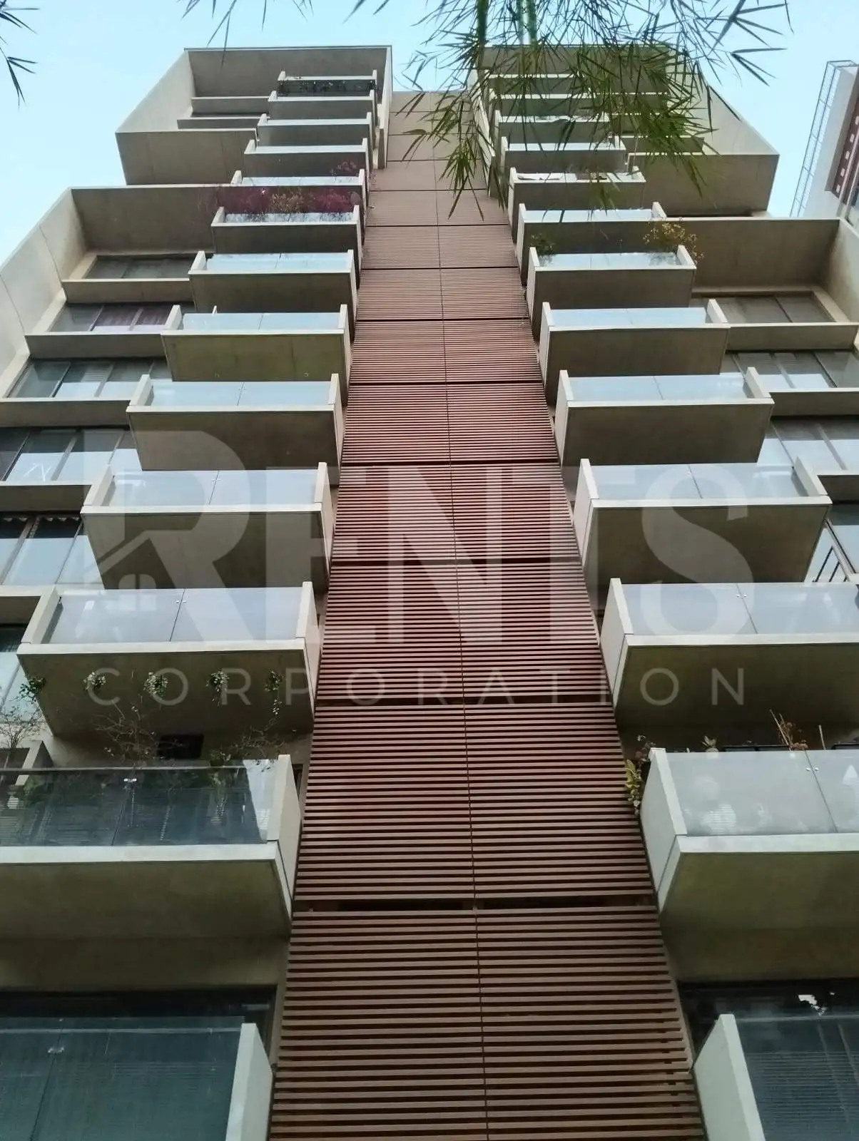 Villa on Hollywood Boulevard