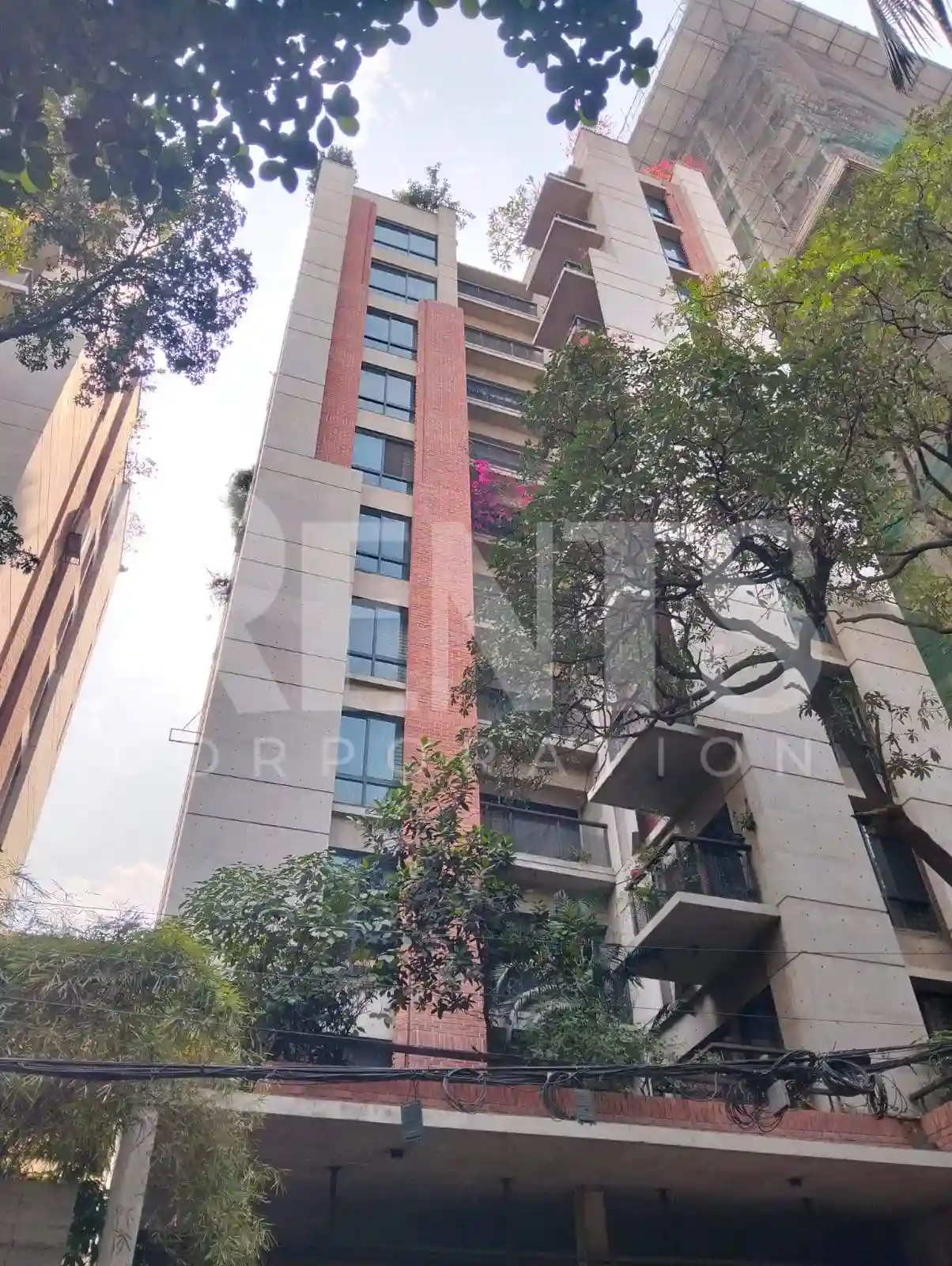 Villa on Hollywood Boulevard