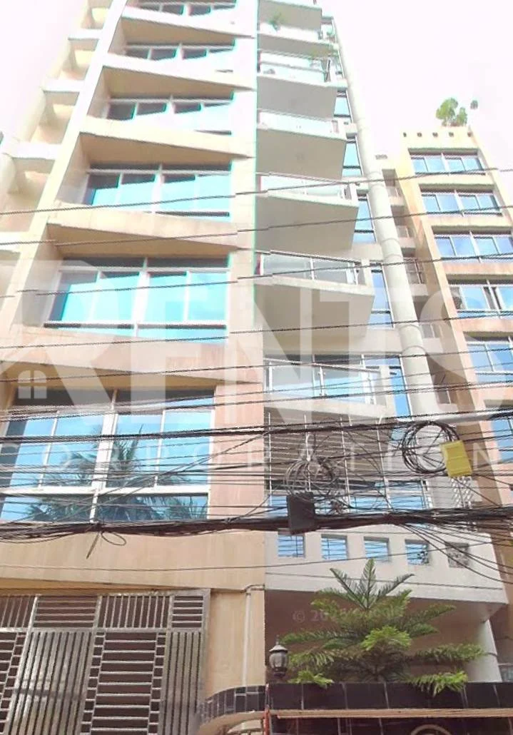 Villa on Hollywood Boulevard