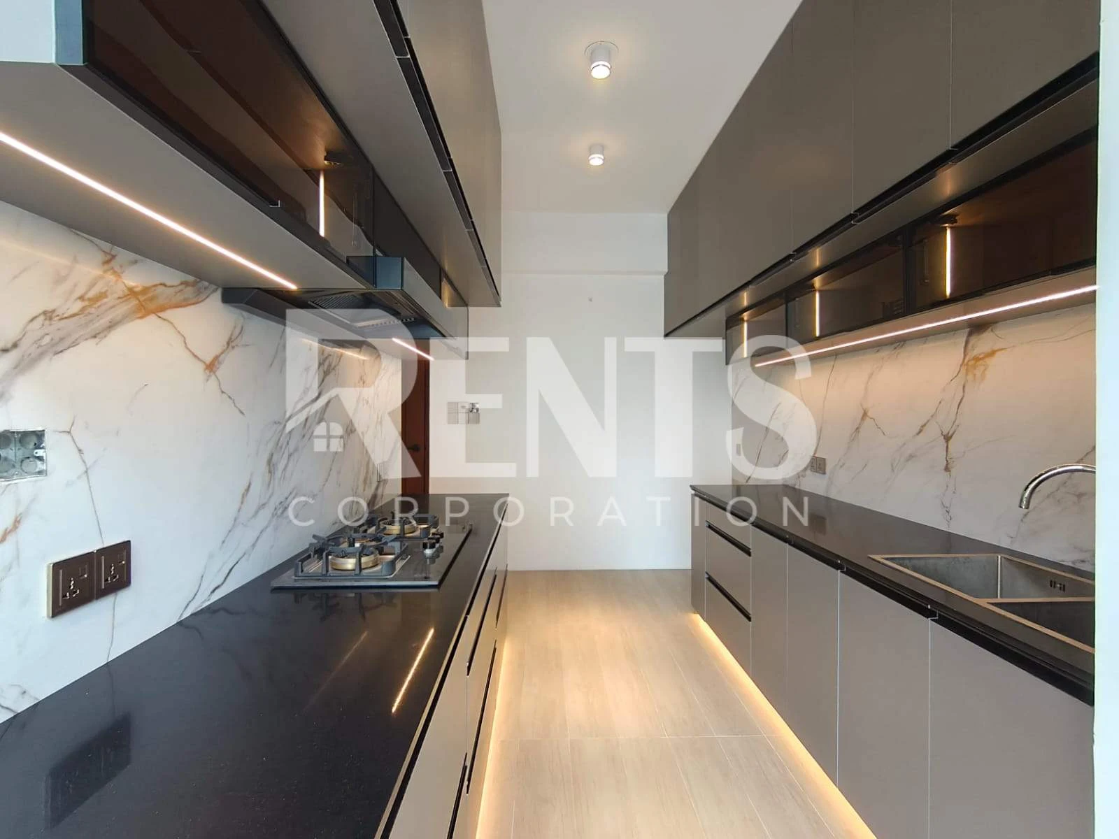 Villa on Hollywood Boulevard