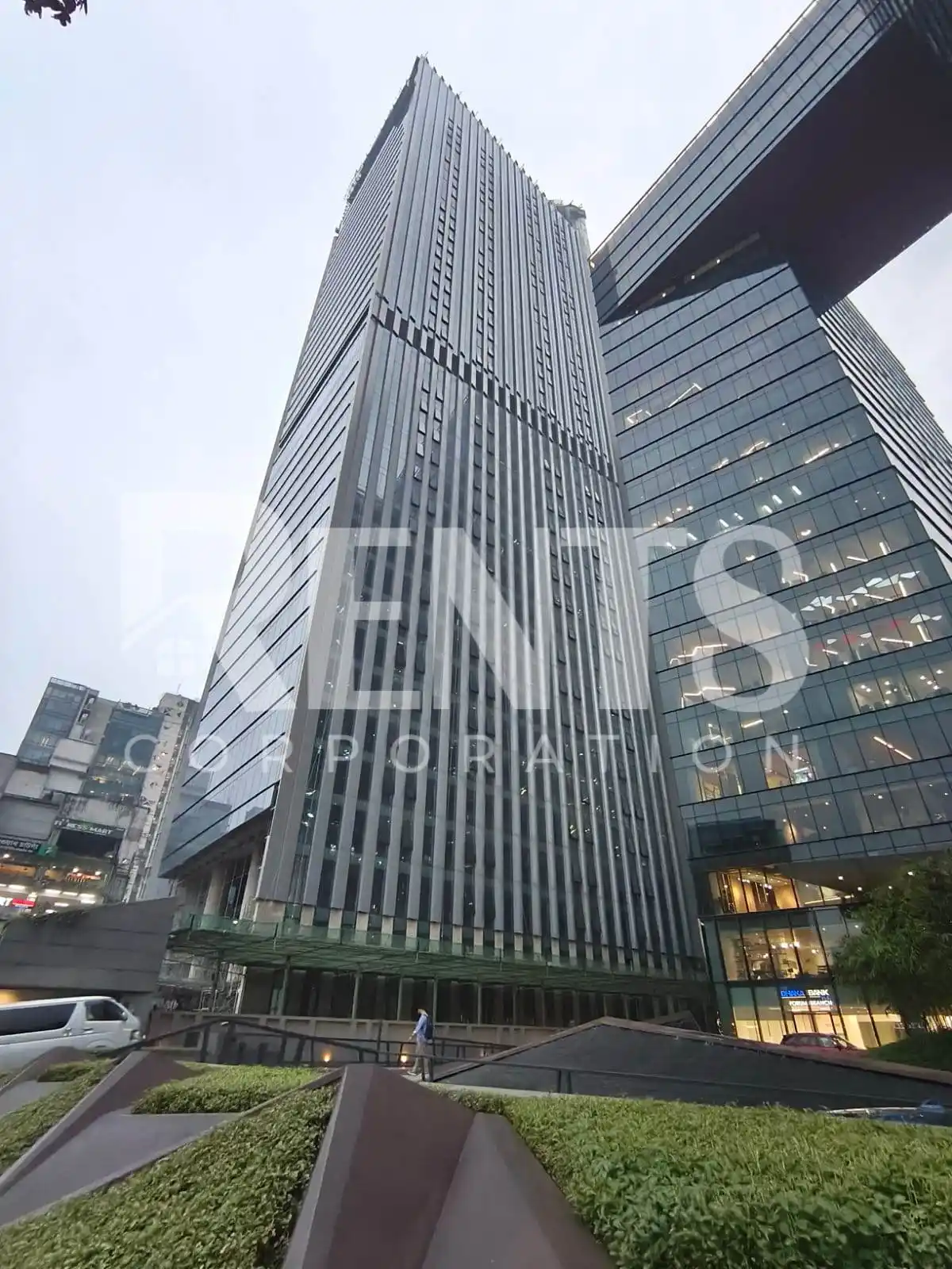 Villa on Hollywood Boulevard