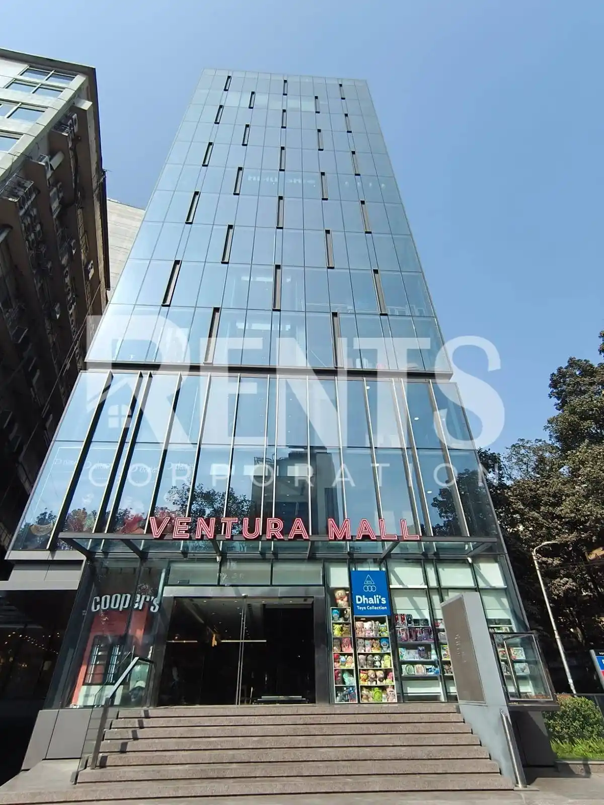 Villa on Hollywood Boulevard