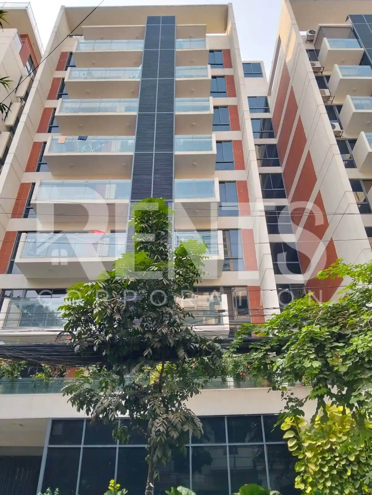 Villa on Hollywood Boulevard