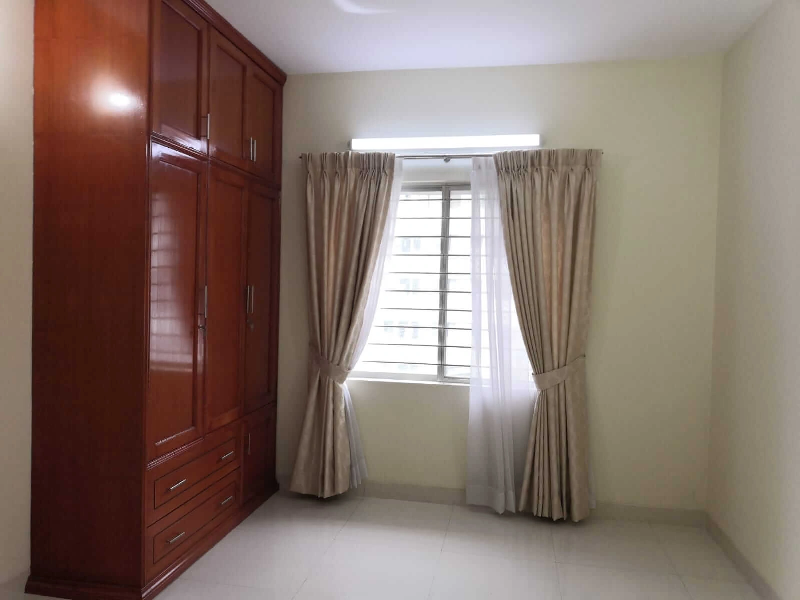 Villa on Hollywood Boulevard