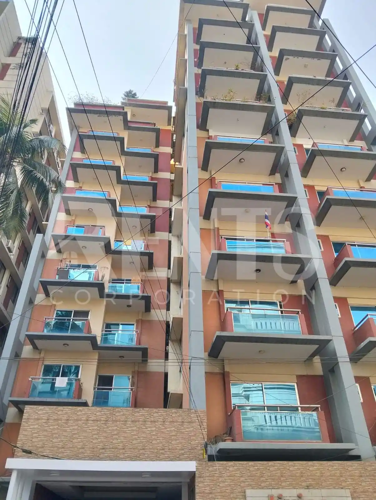 Villa on Hollywood Boulevard