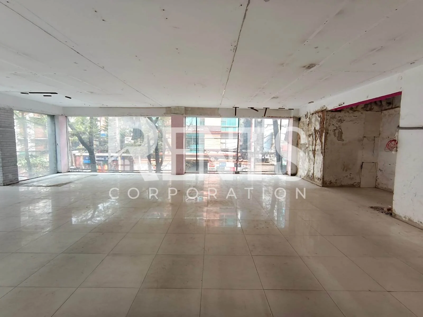 Villa on Hollywood Boulevard