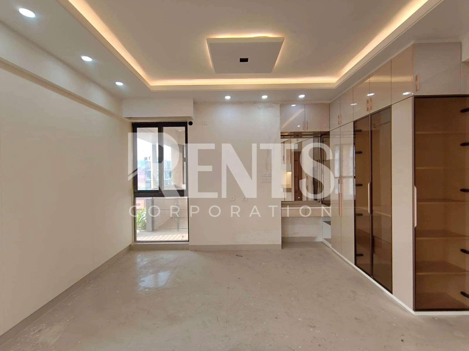 Villa on Hollywood Boulevard