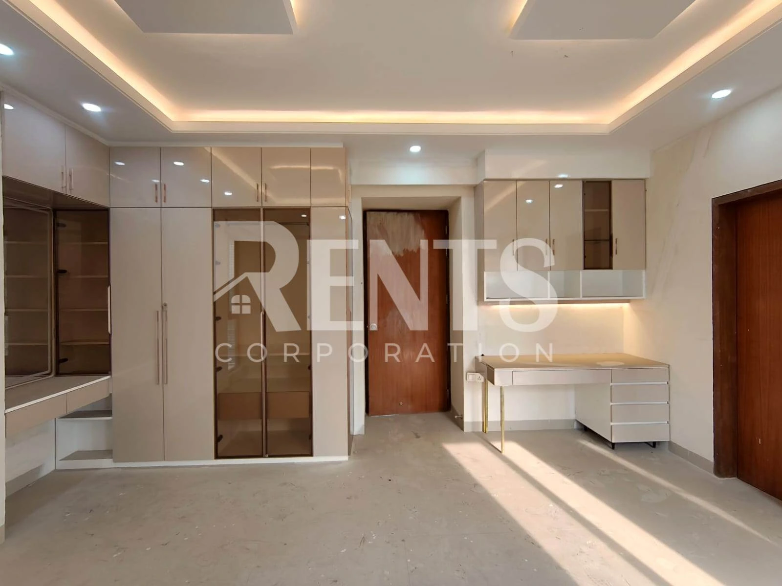 Villa on Hollywood Boulevard