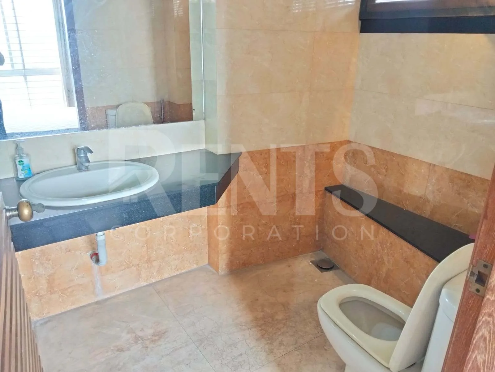 Villa on Hollywood Boulevard