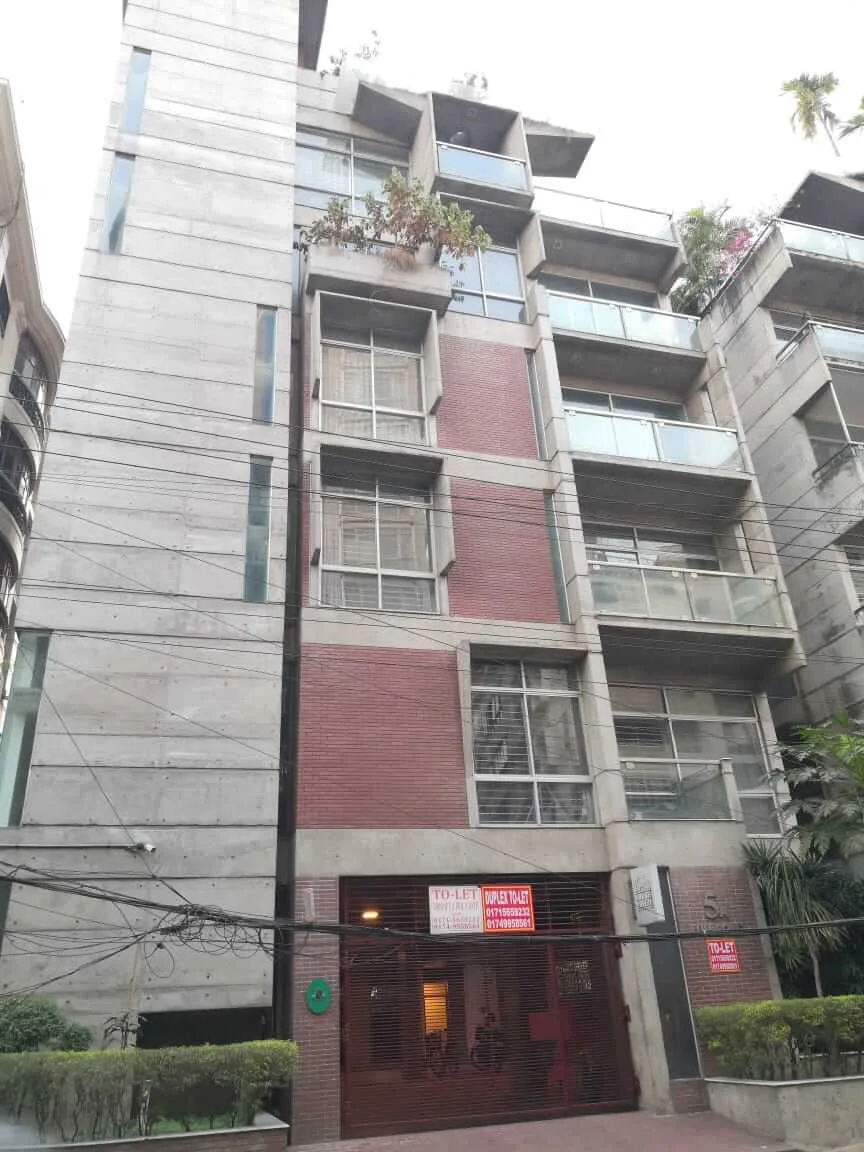 Villa on Hollywood Boulevard