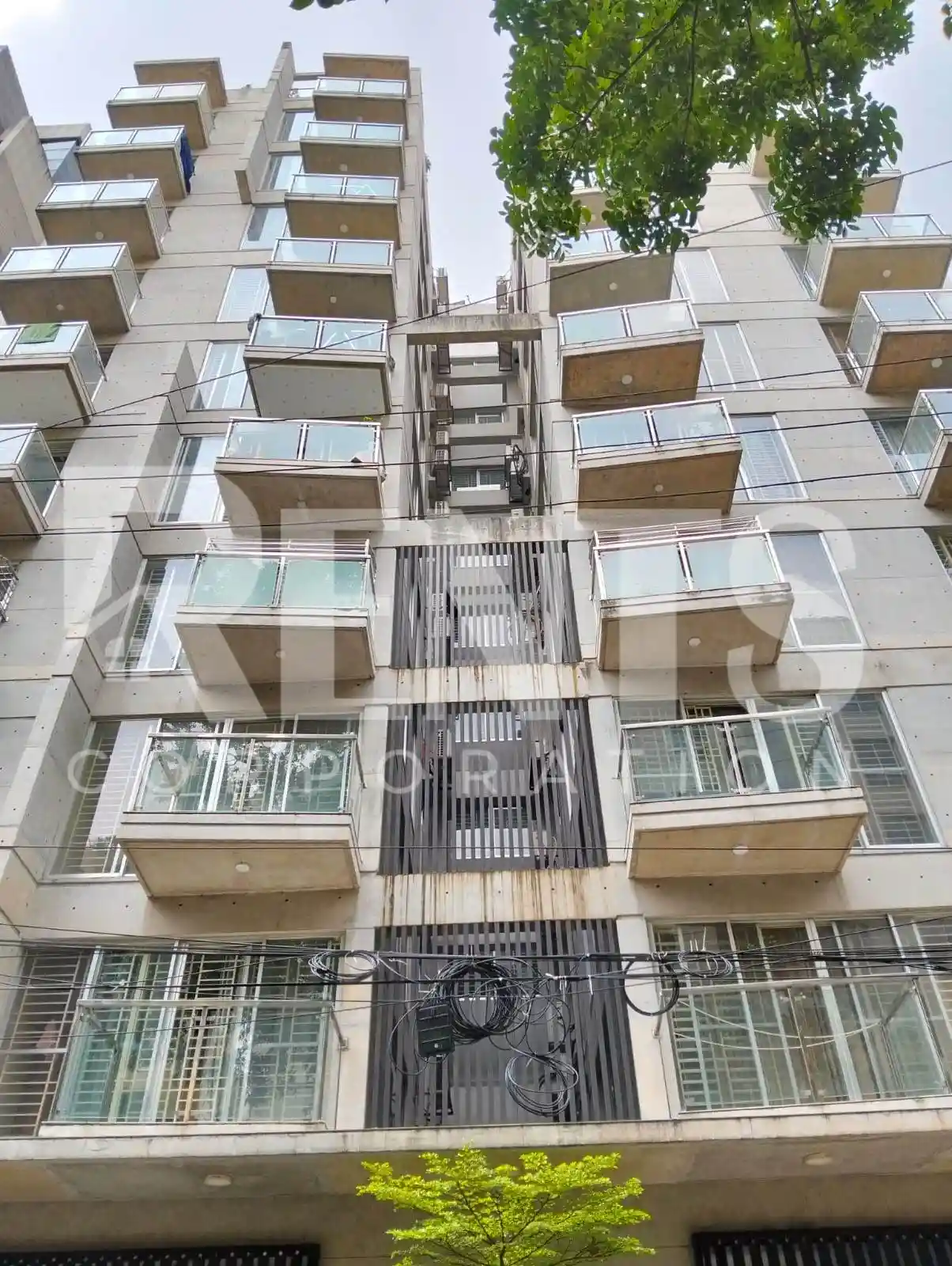 Villa on Hollywood Boulevard