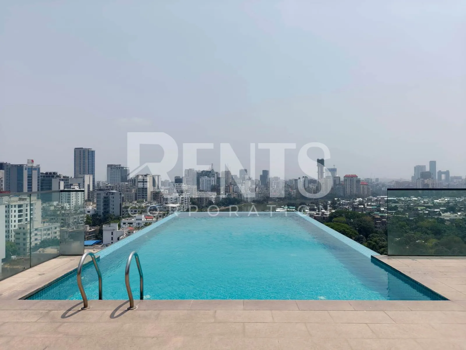 Villa on Hollywood Boulevard