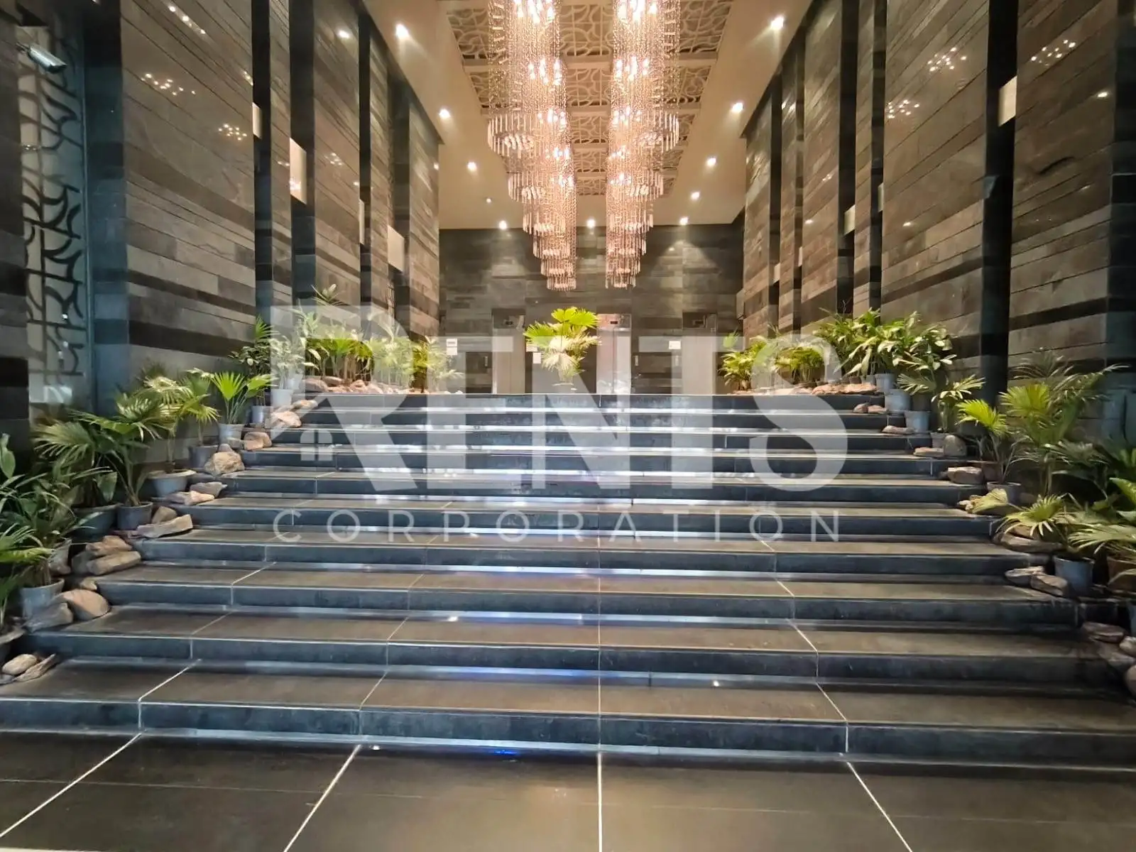 Villa on Hollywood Boulevard