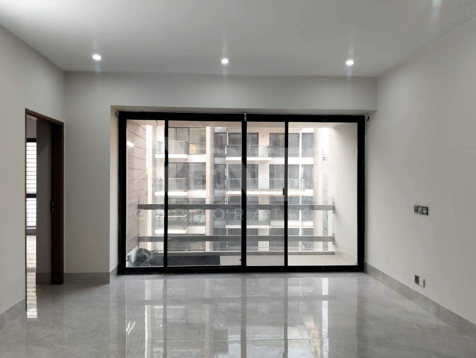 Villa on Hollywood Boulevard