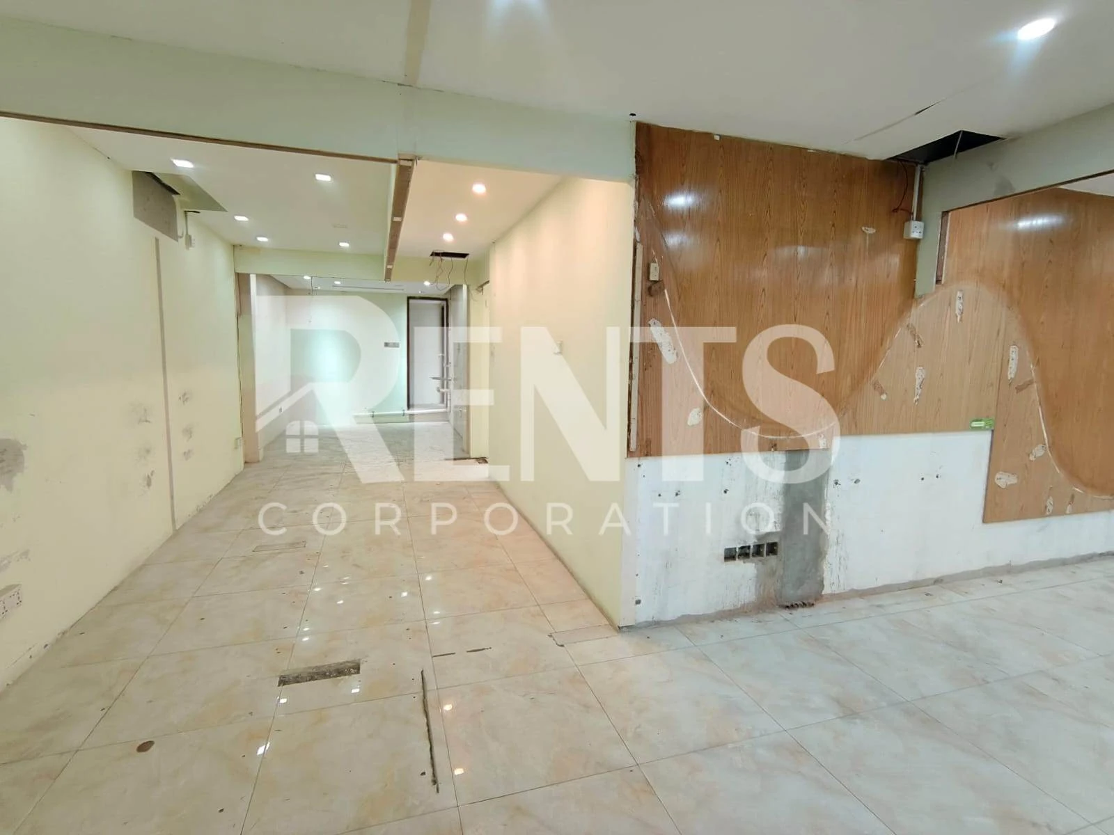 Villa on Hollywood Boulevard