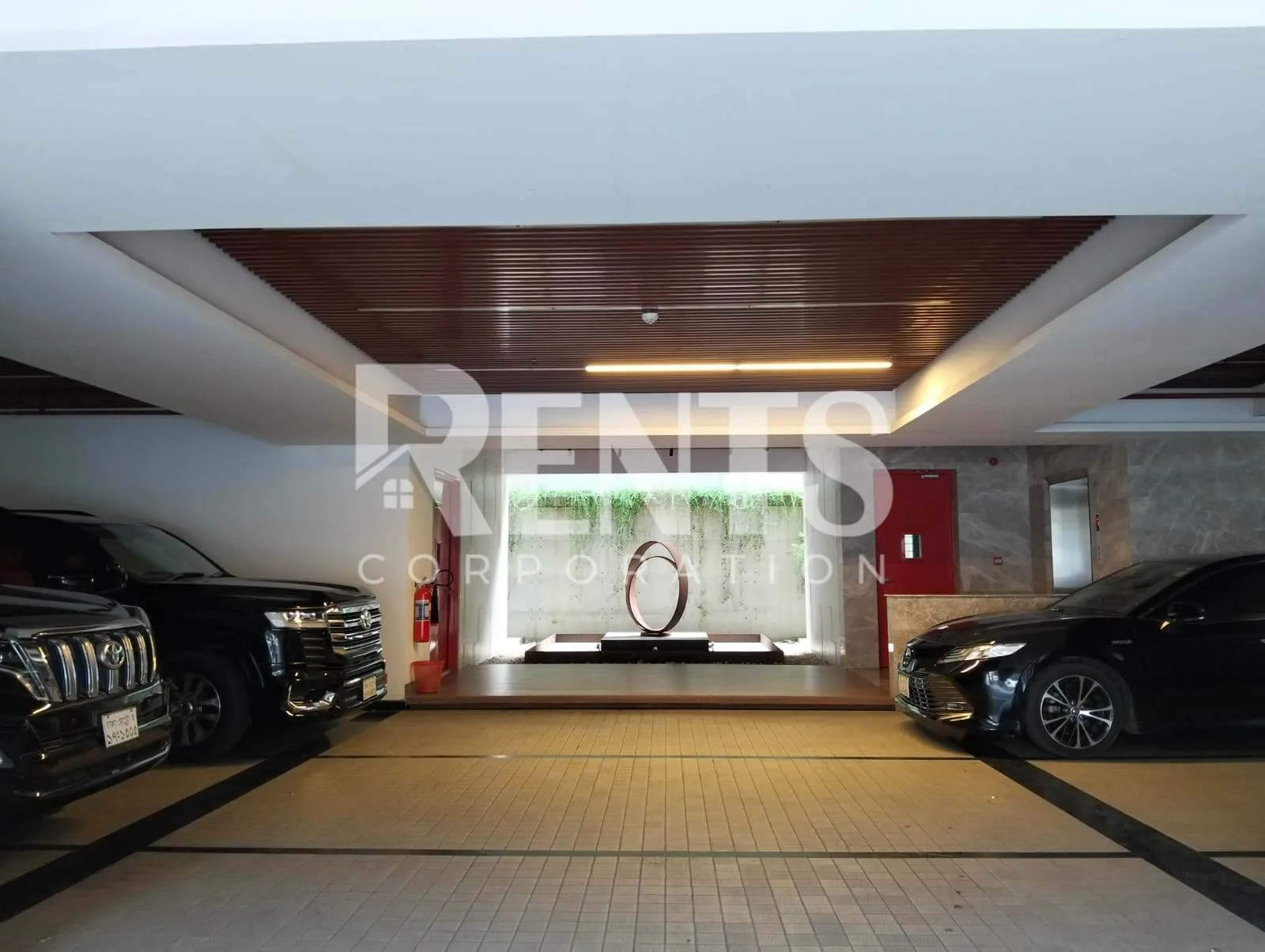 Villa on Hollywood Boulevard