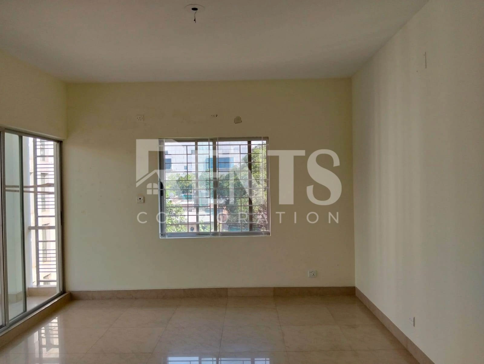 Villa on Hollywood Boulevard