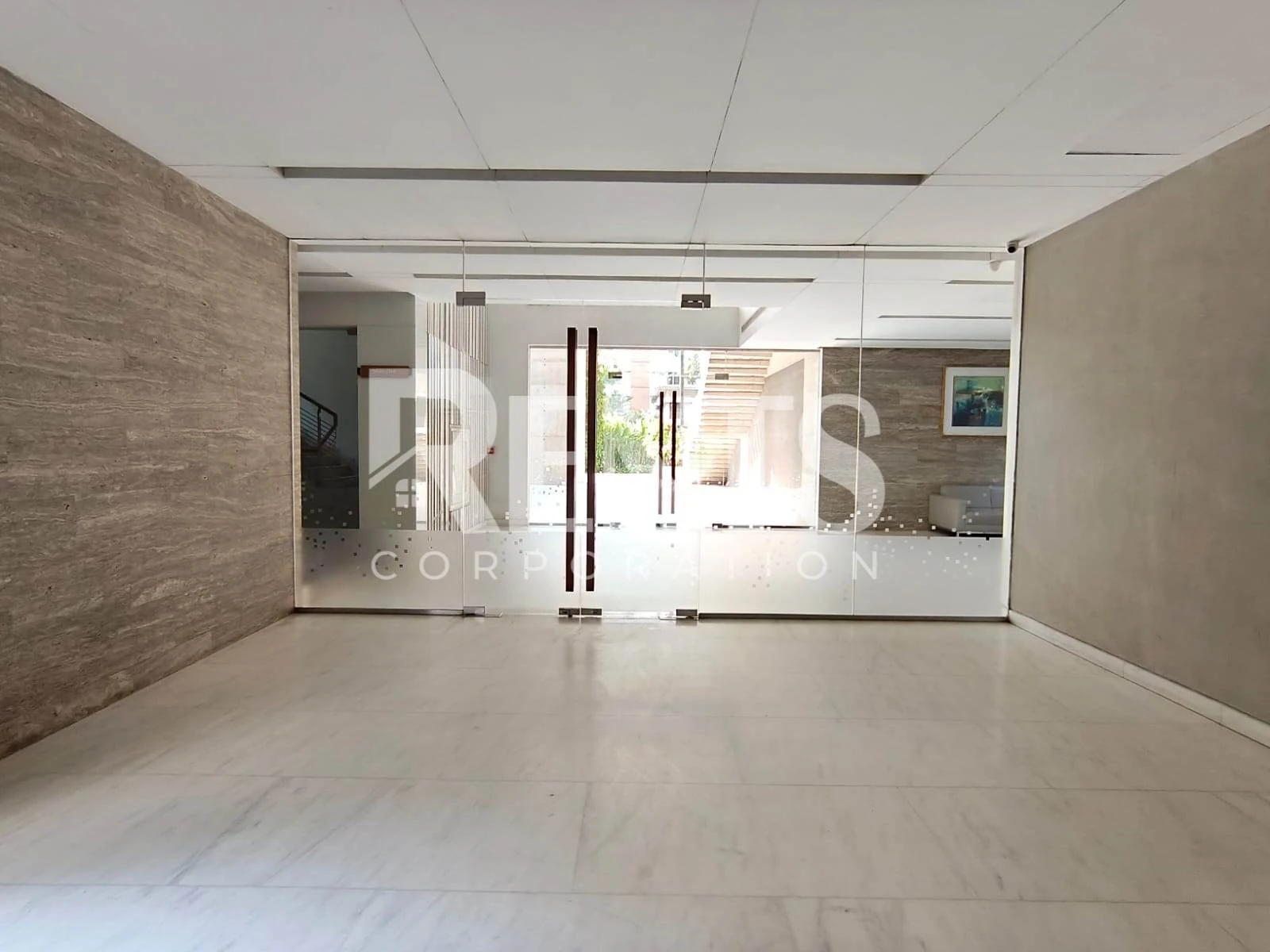 Villa on Hollywood Boulevard