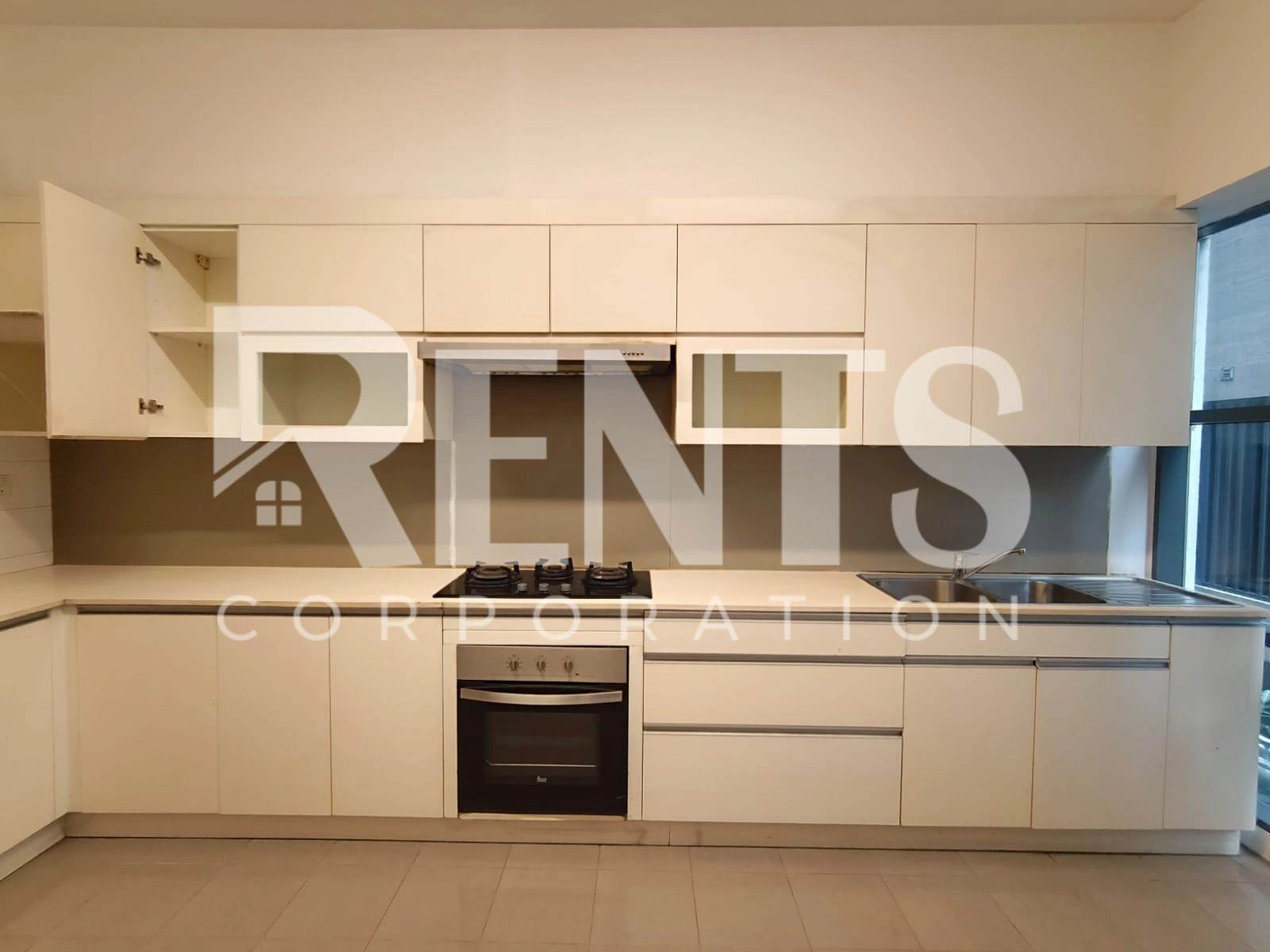 Villa on Hollywood Boulevard