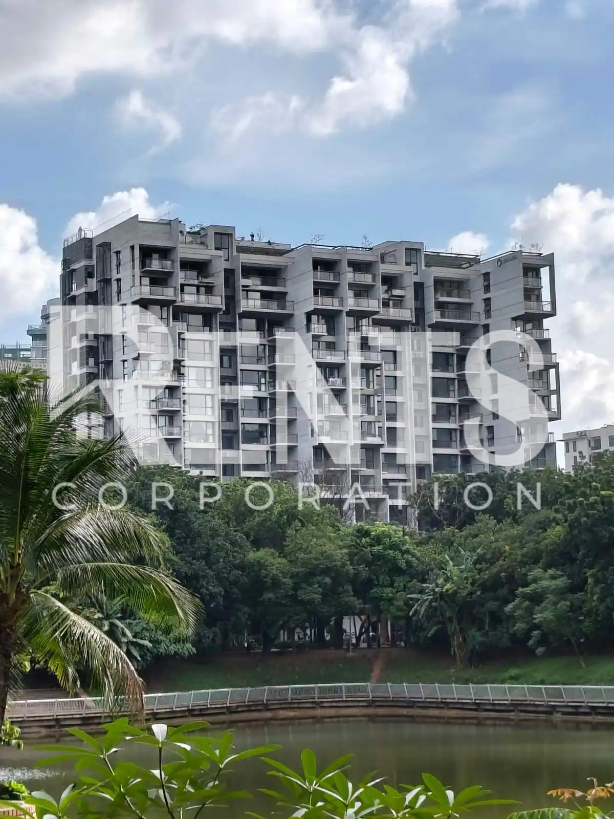 Villa on Hollywood Boulevard