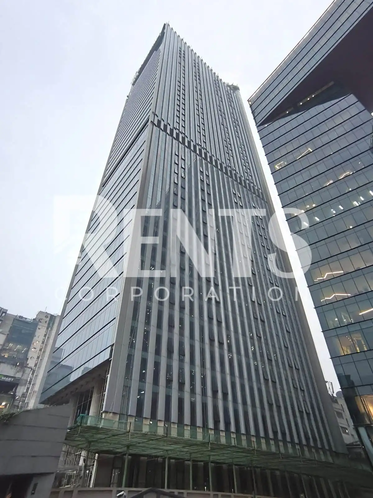 Villa on Hollywood Boulevard