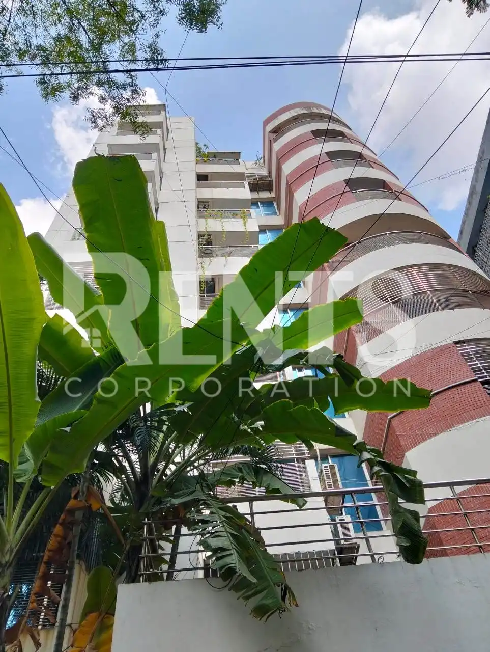 Villa on Hollywood Boulevard