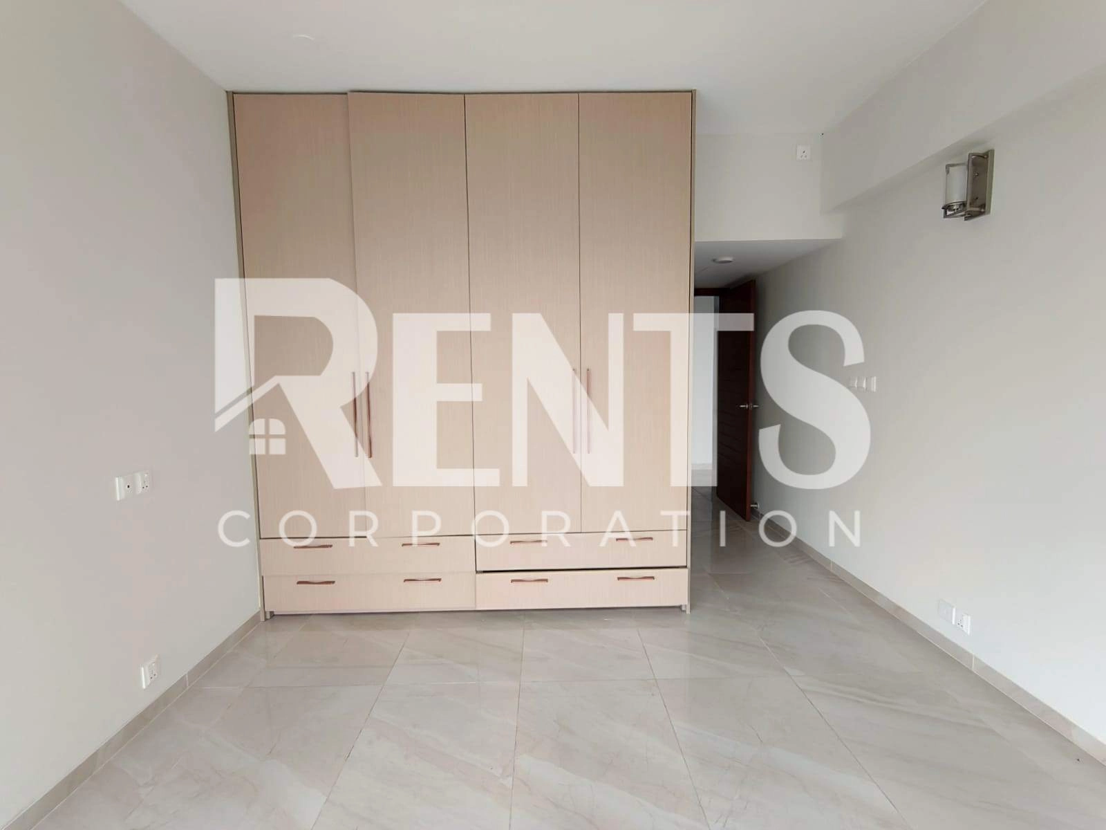 Villa on Hollywood Boulevard