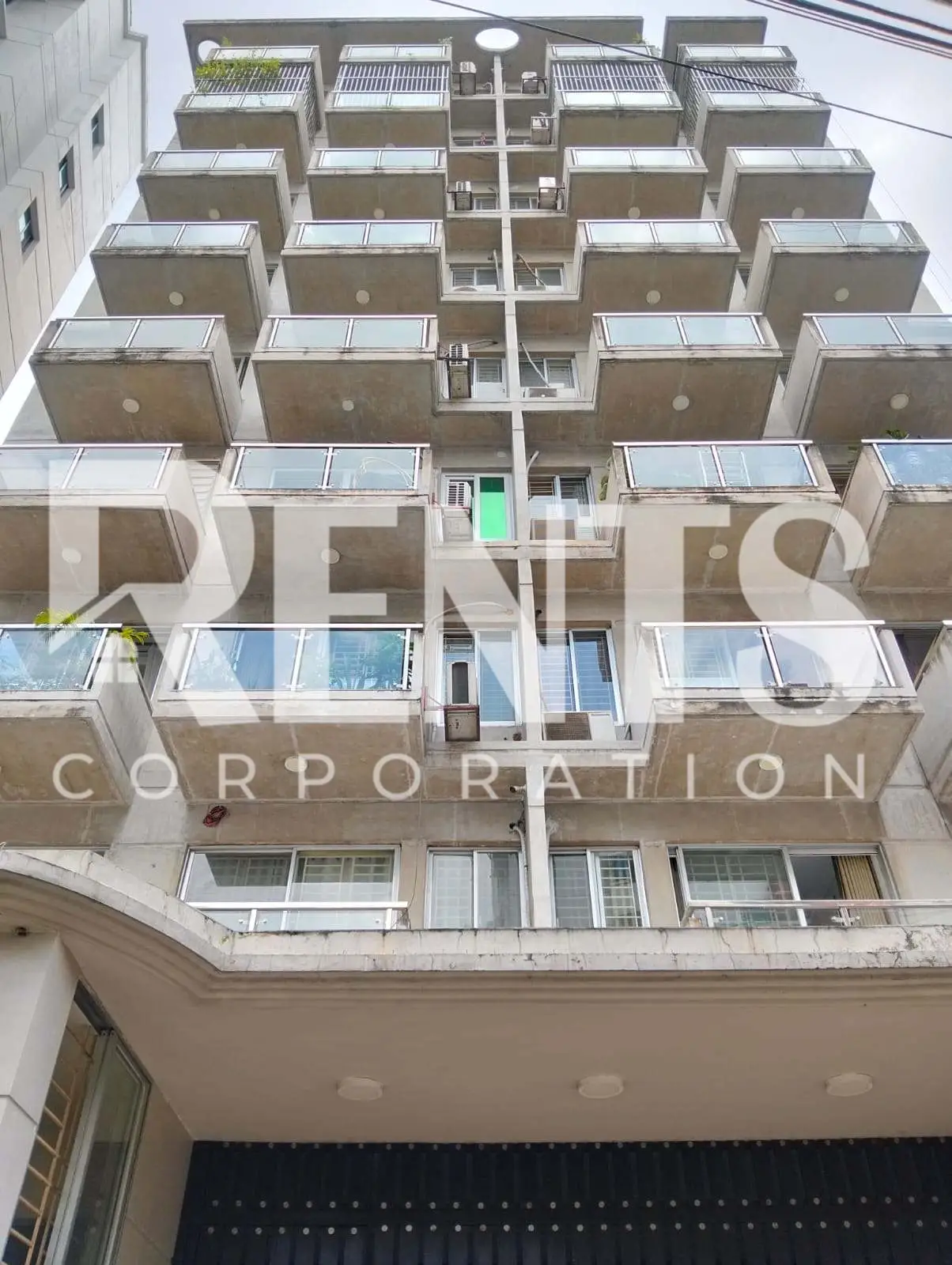 Villa on Hollywood Boulevard