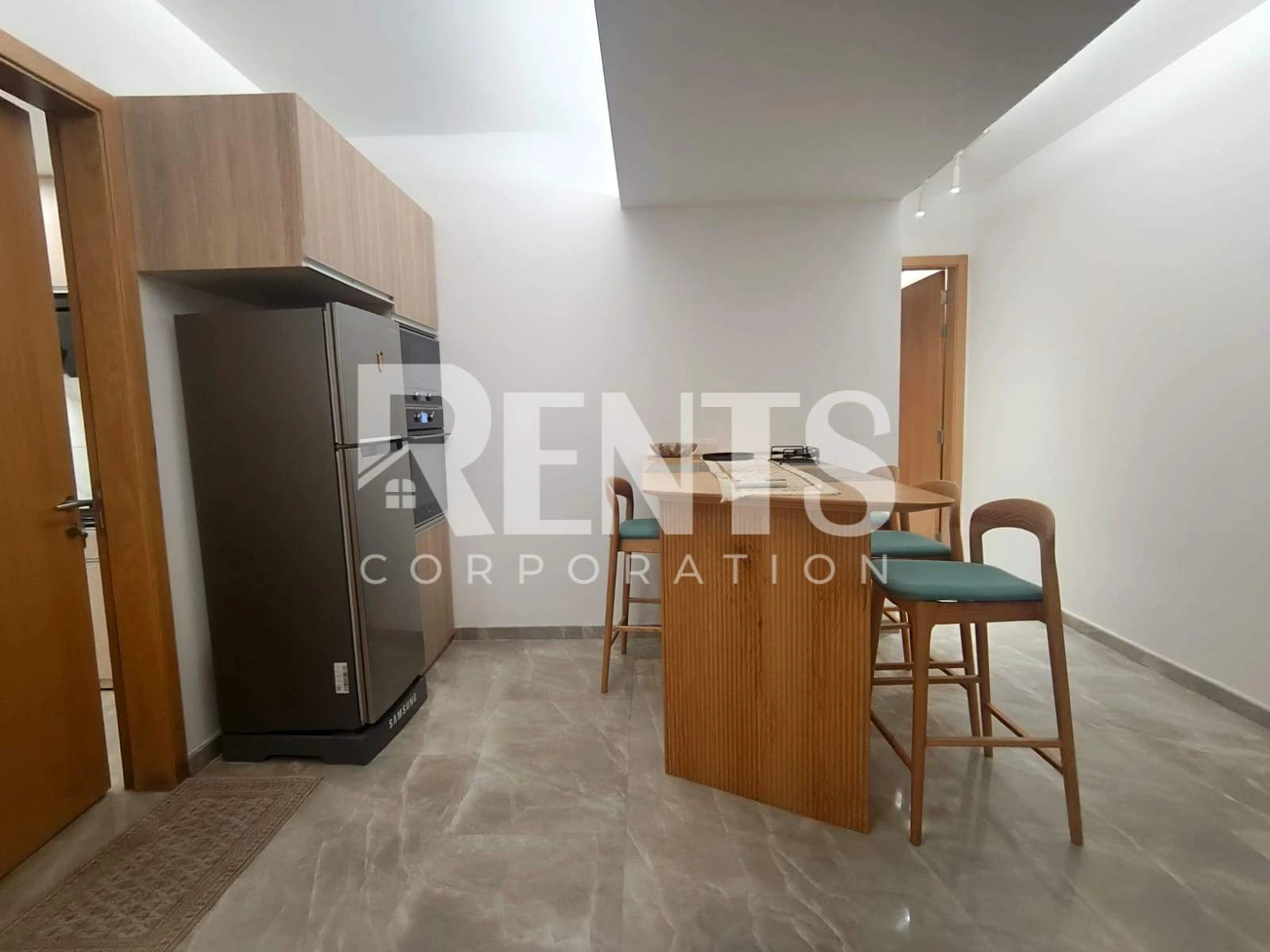 Villa on Hollywood Boulevard