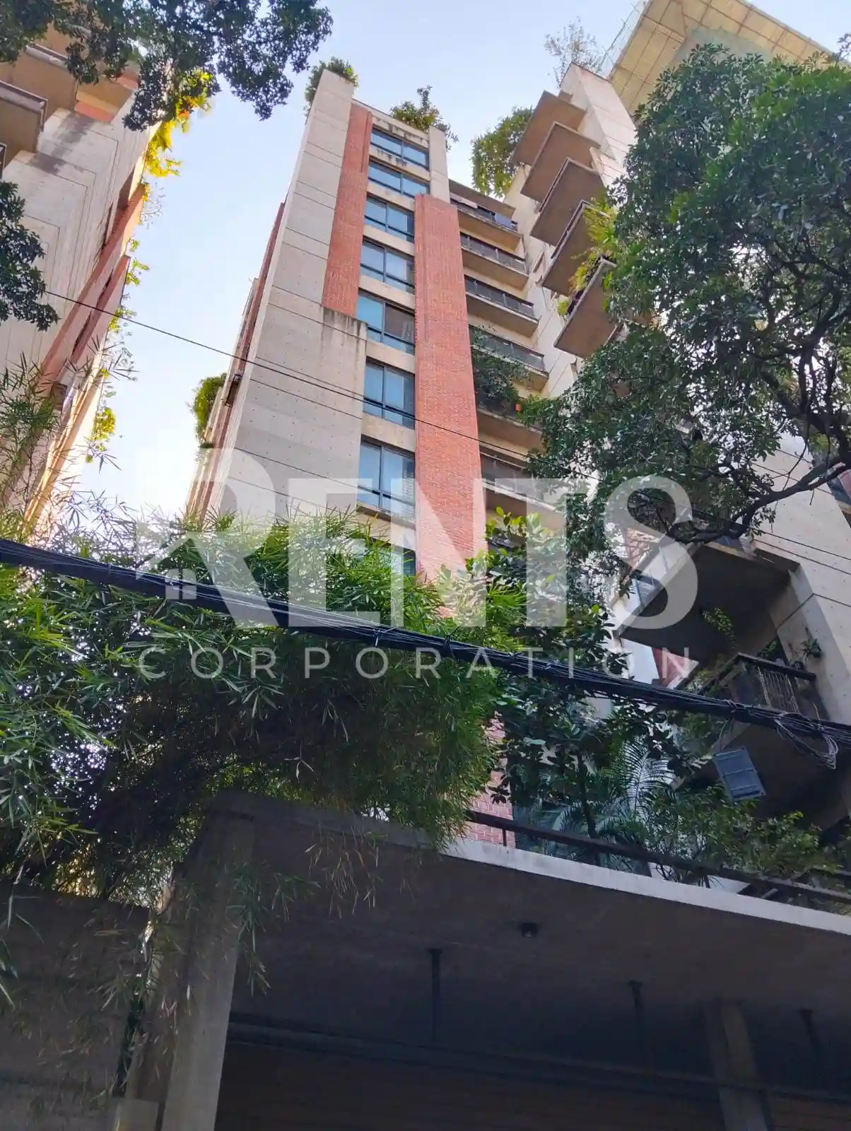 Villa on Hollywood Boulevard