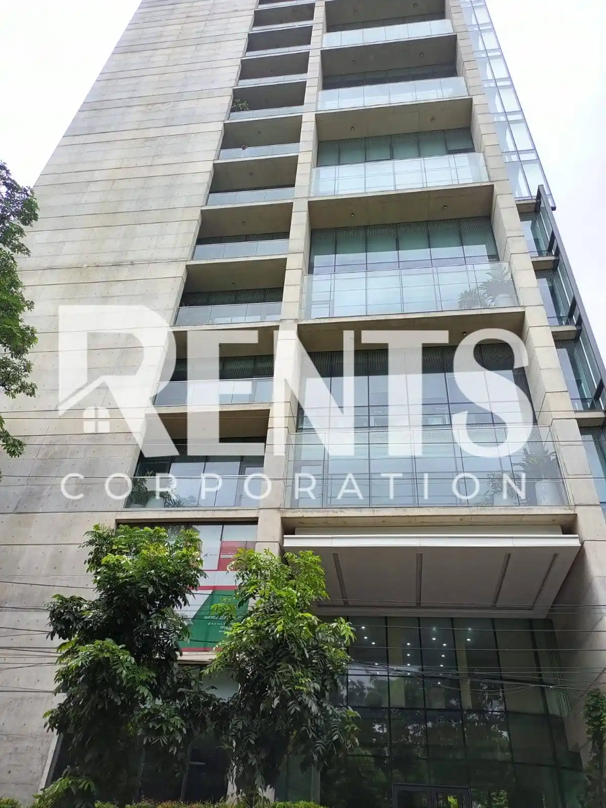 Villa on Hollywood Boulevard