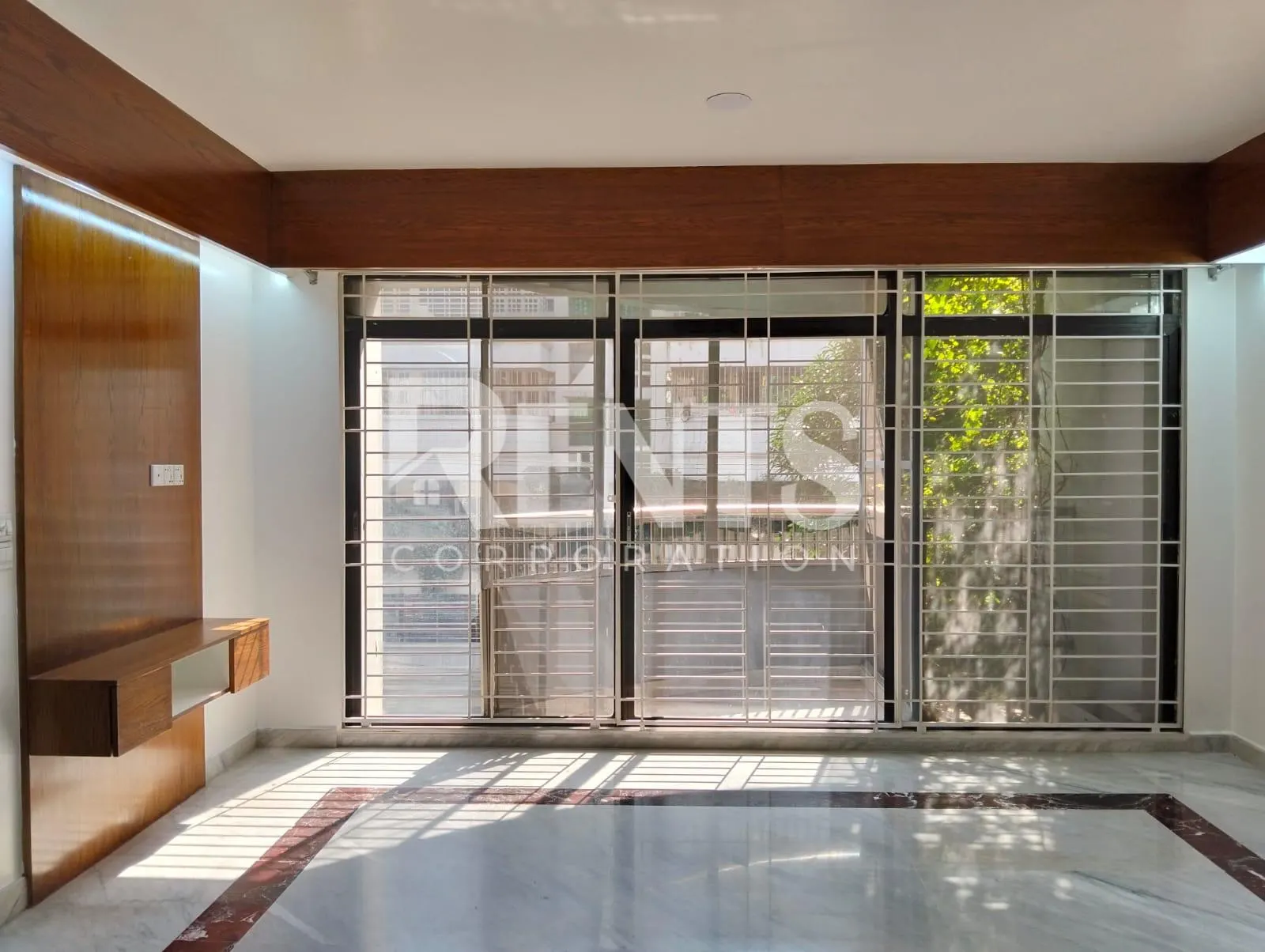 Villa on Hollywood Boulevard