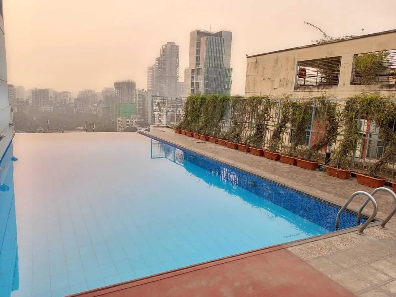 Villa on Hollywood Boulevard