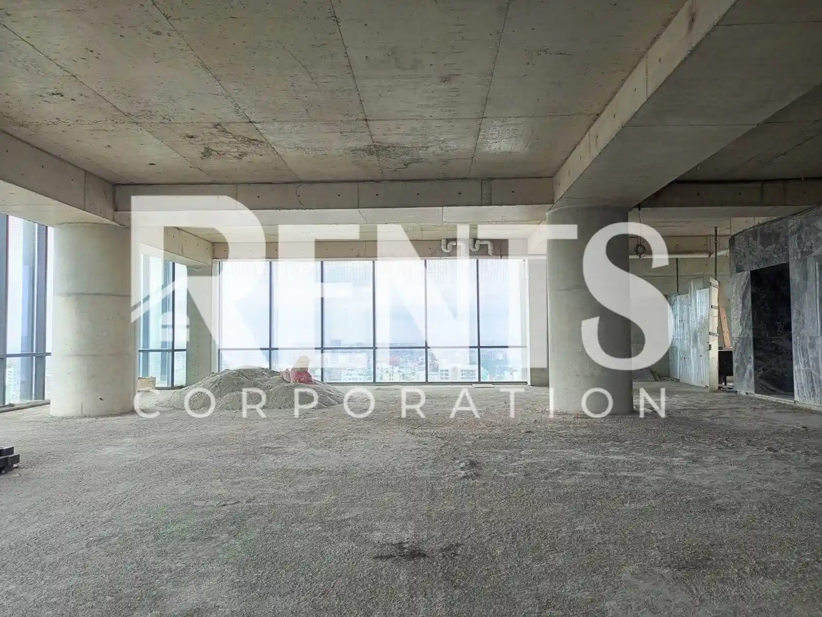 Villa on Hollywood Boulevard