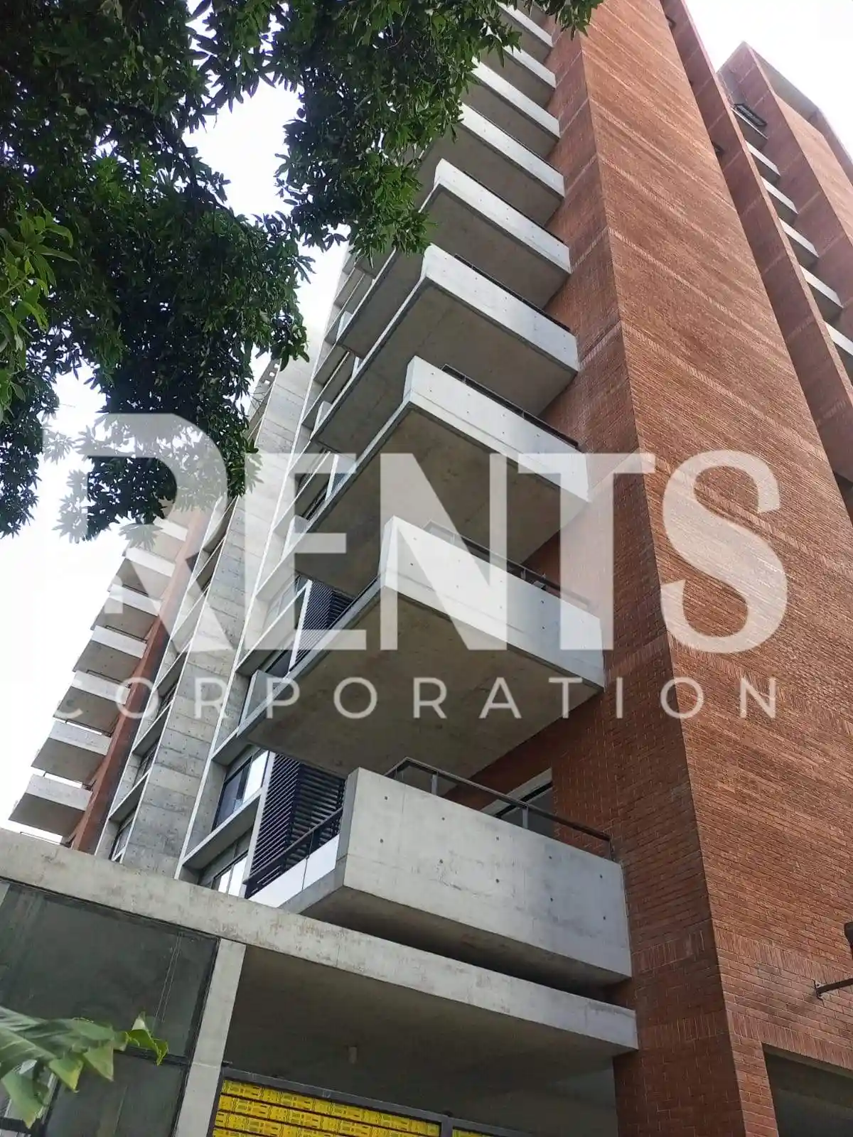 Villa on Hollywood Boulevard