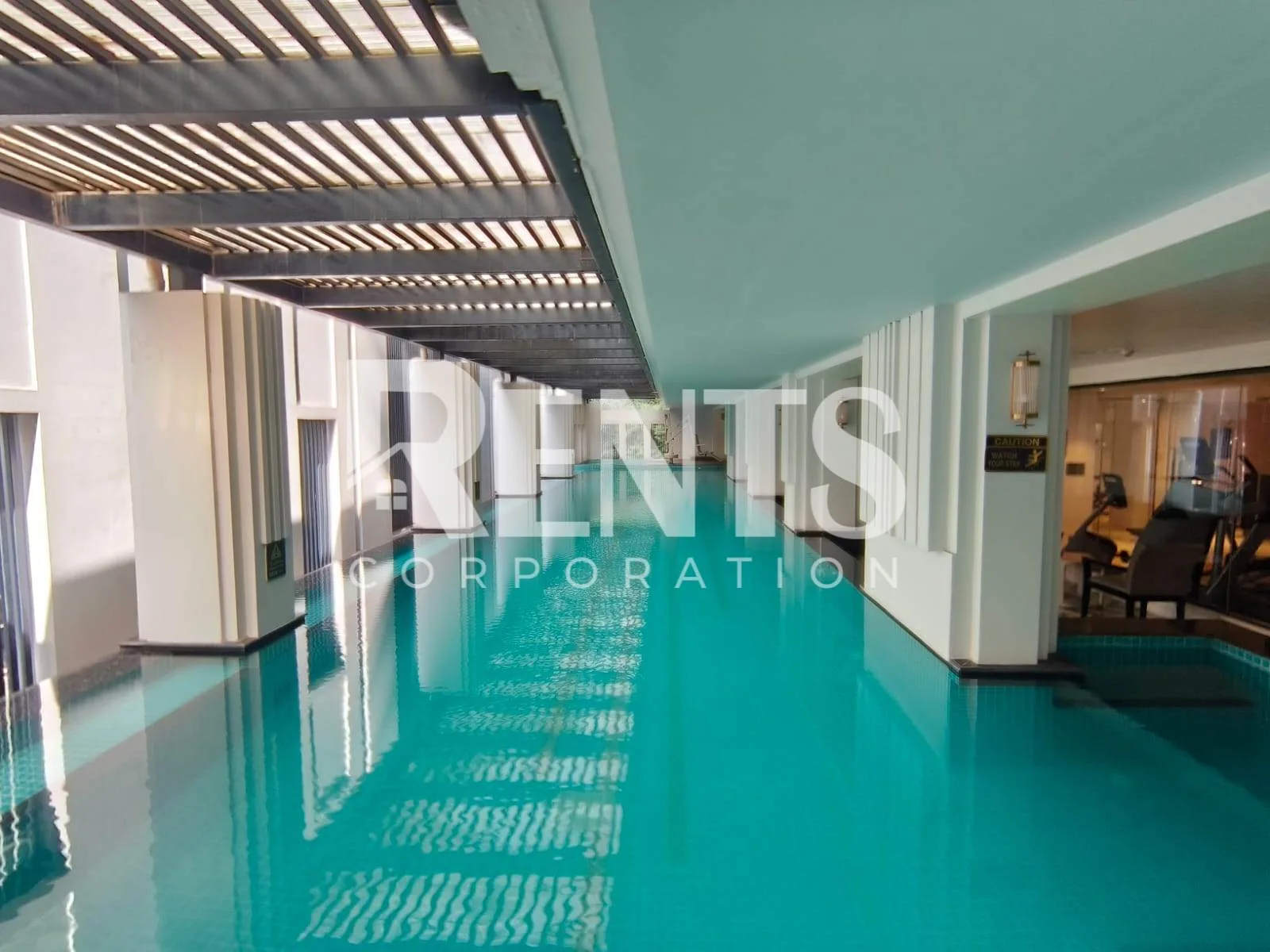 Villa on Hollywood Boulevard