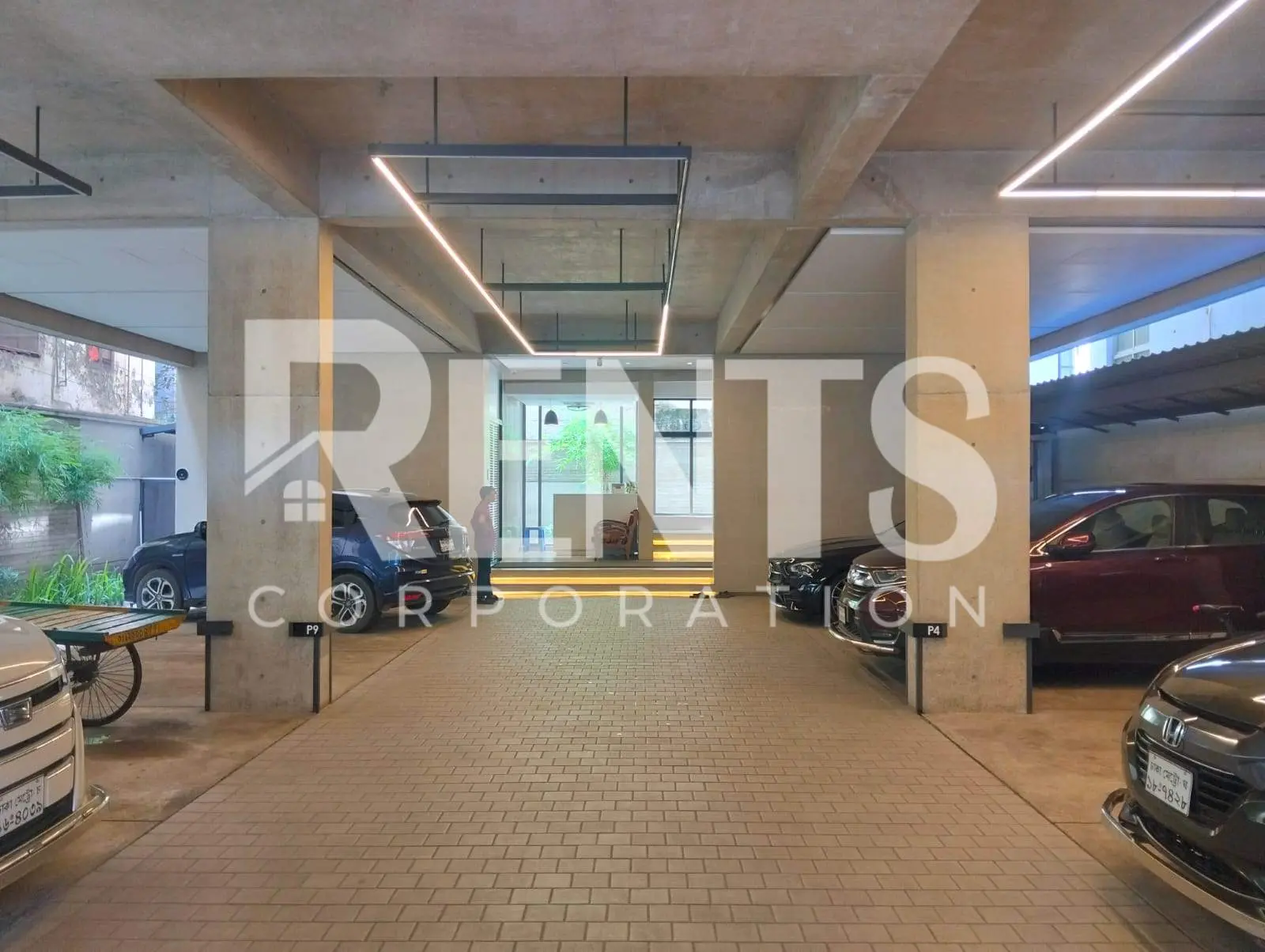 Villa on Hollywood Boulevard