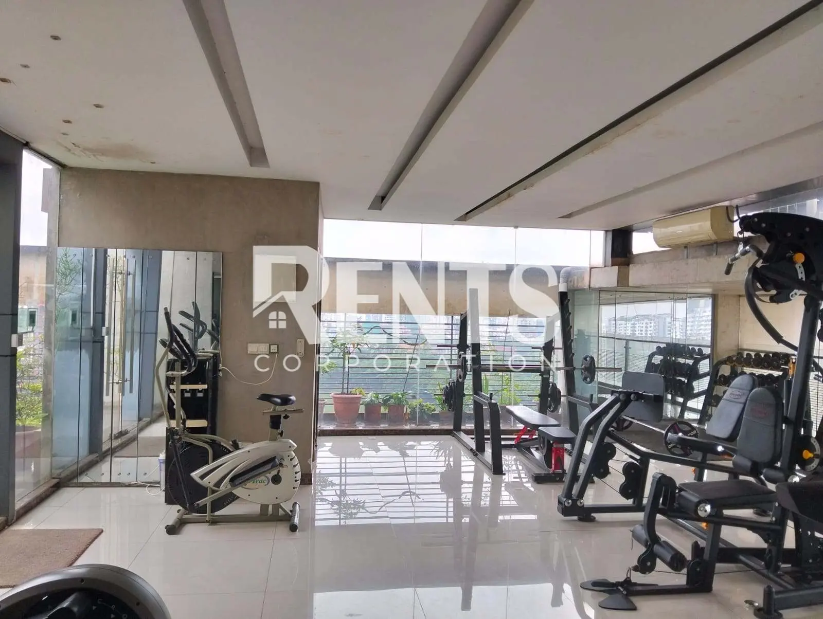 Villa on Hollywood Boulevard