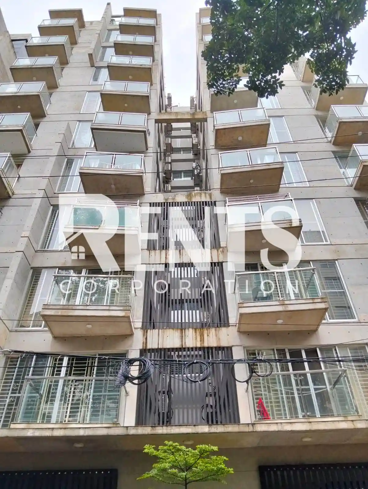 Villa on Hollywood Boulevard