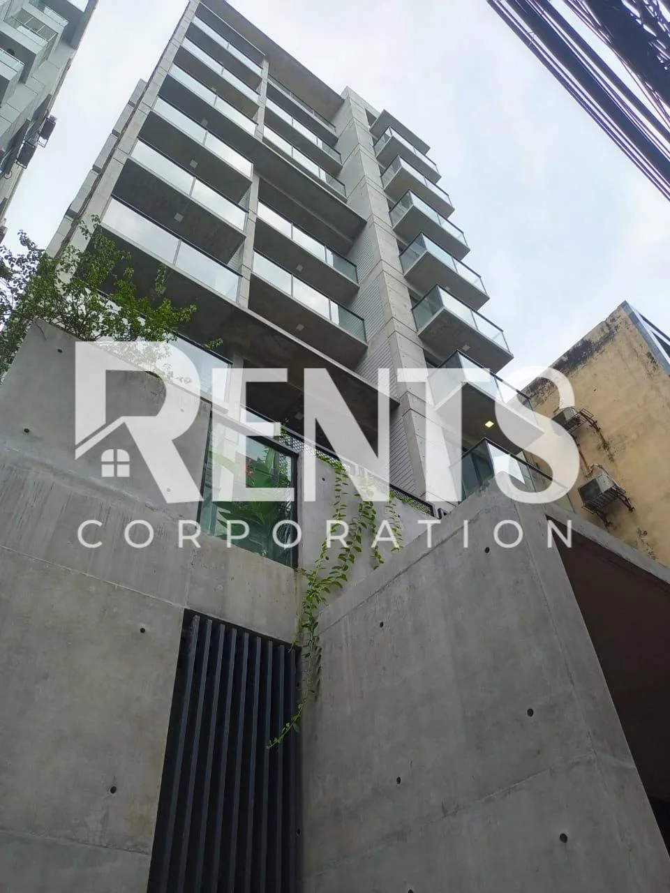 Villa on Hollywood Boulevard