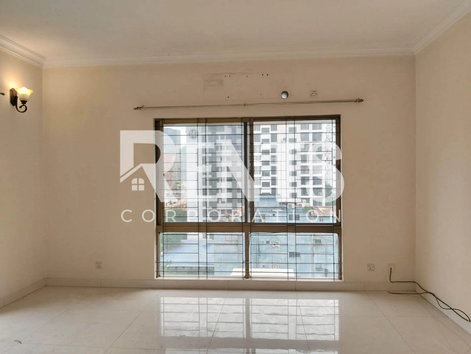 Villa on Hollywood Boulevard