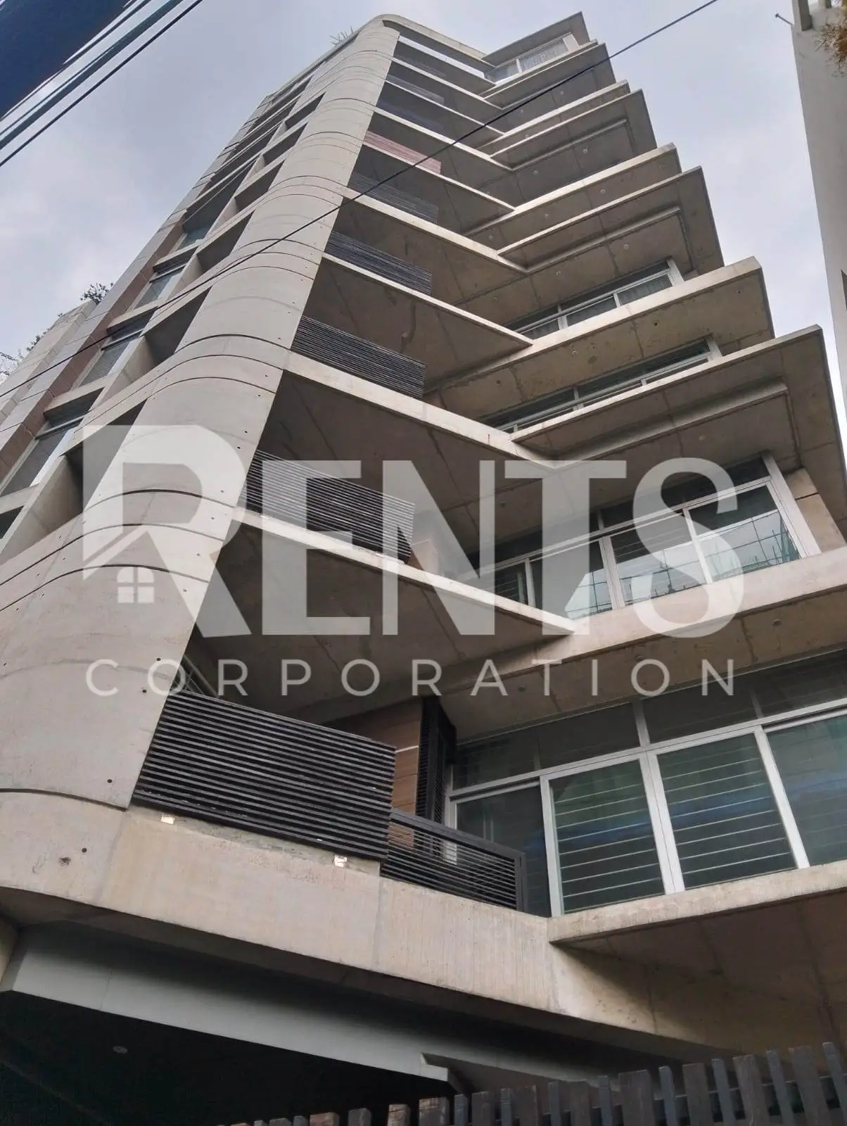 Villa on Hollywood Boulevard