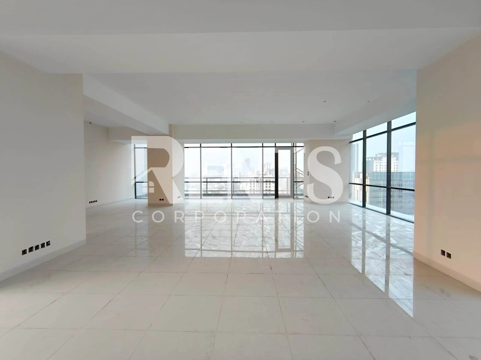 Villa on Hollywood Boulevard