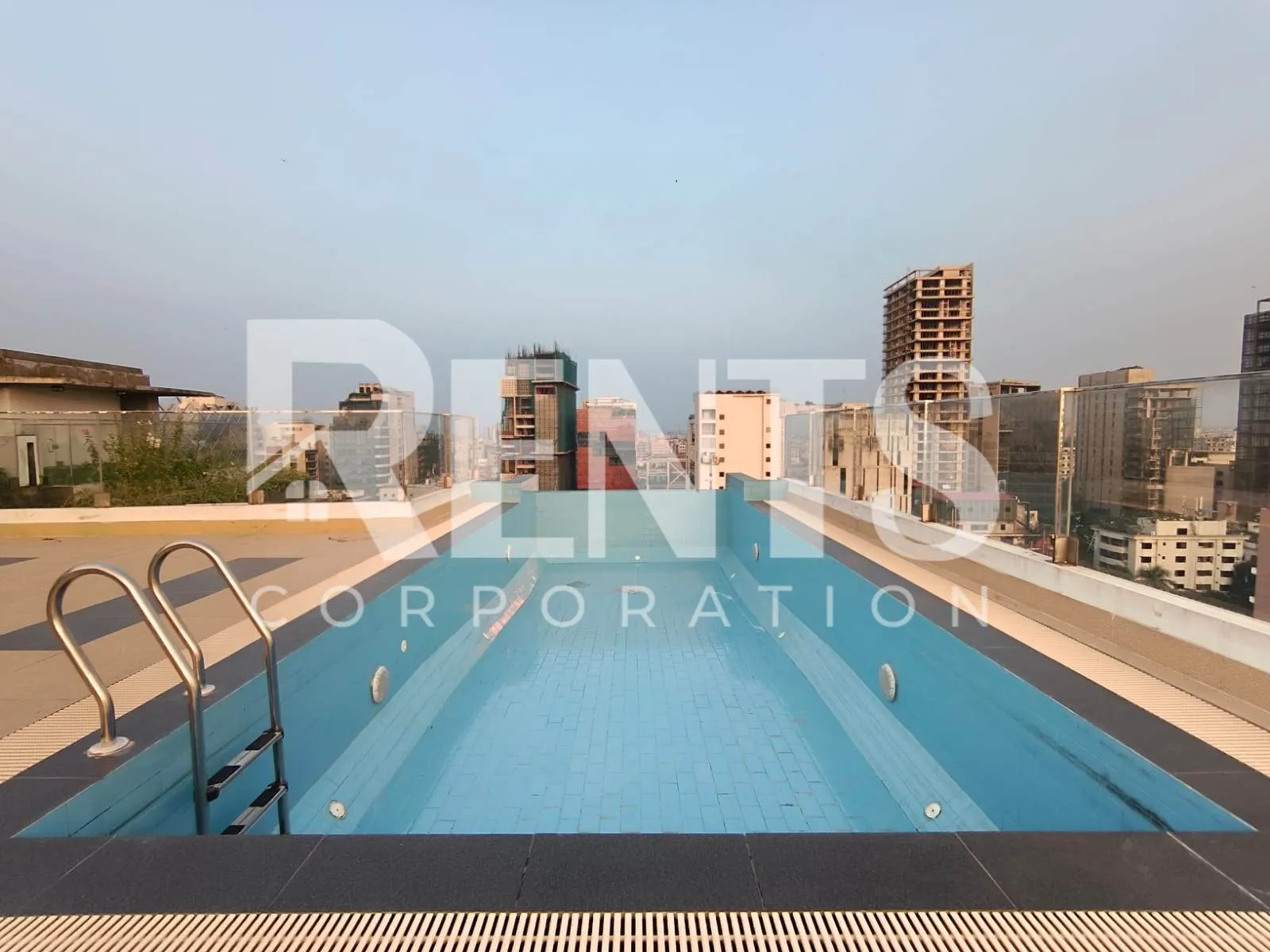 Villa on Hollywood Boulevard