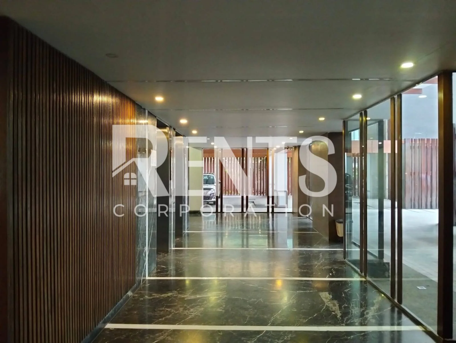 Villa on Hollywood Boulevard