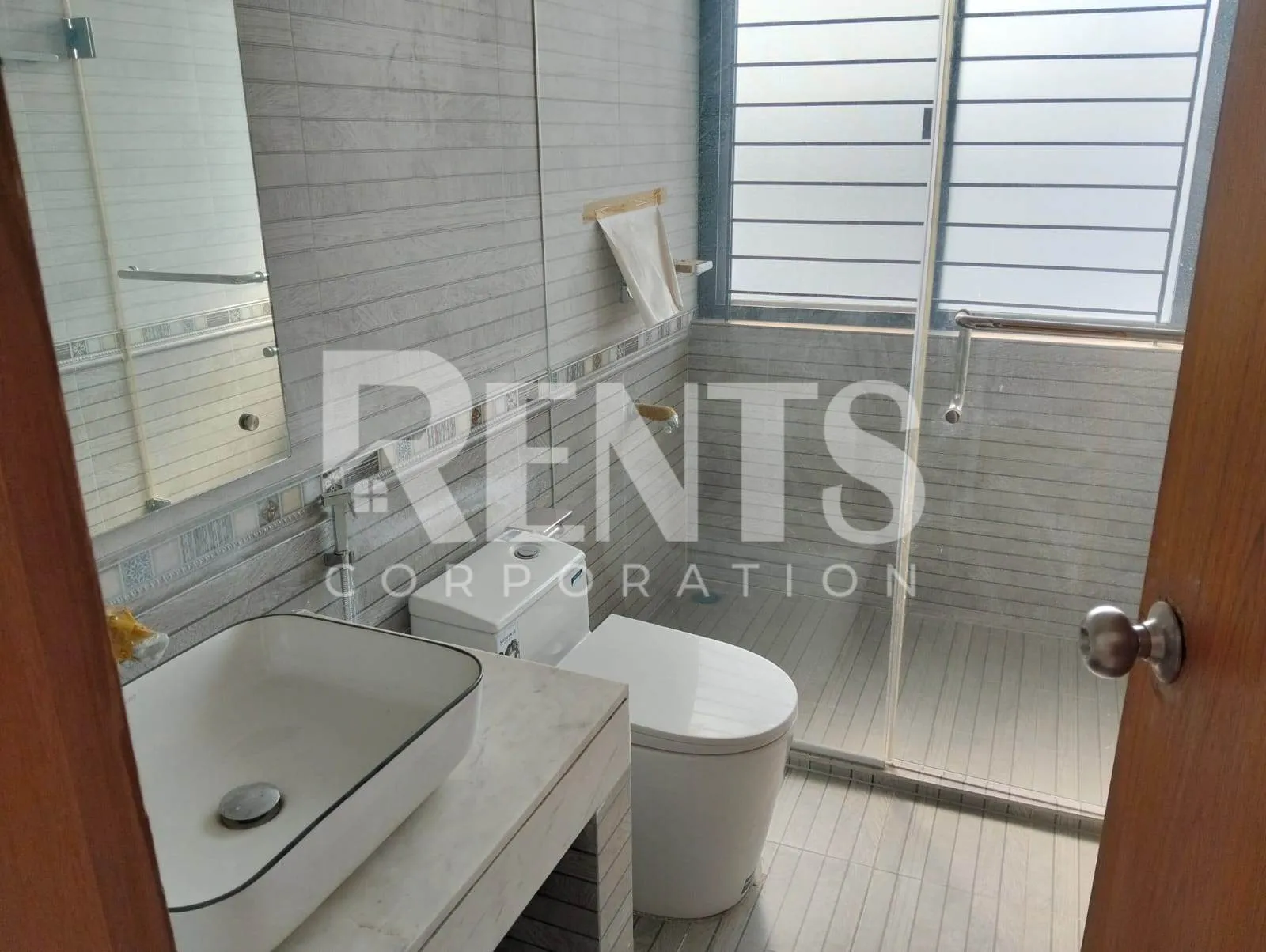 Villa on Hollywood Boulevard